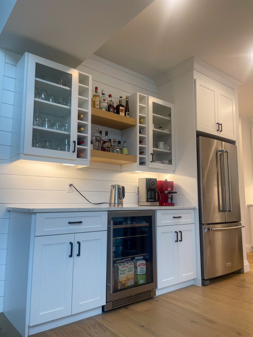 Beverage Station from a Kitchen Renovation in Lincoln, Ontario