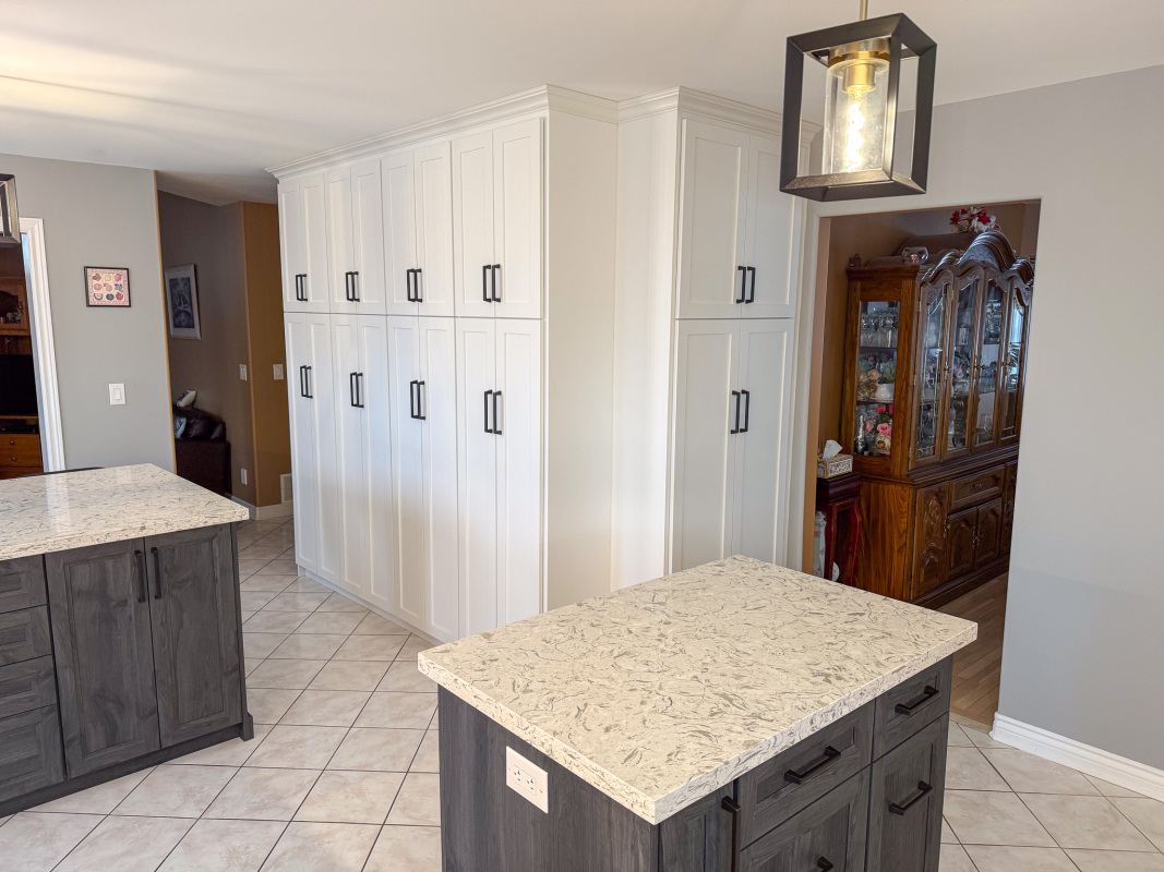 Transitional kitchen in Thorold, Ontario 13